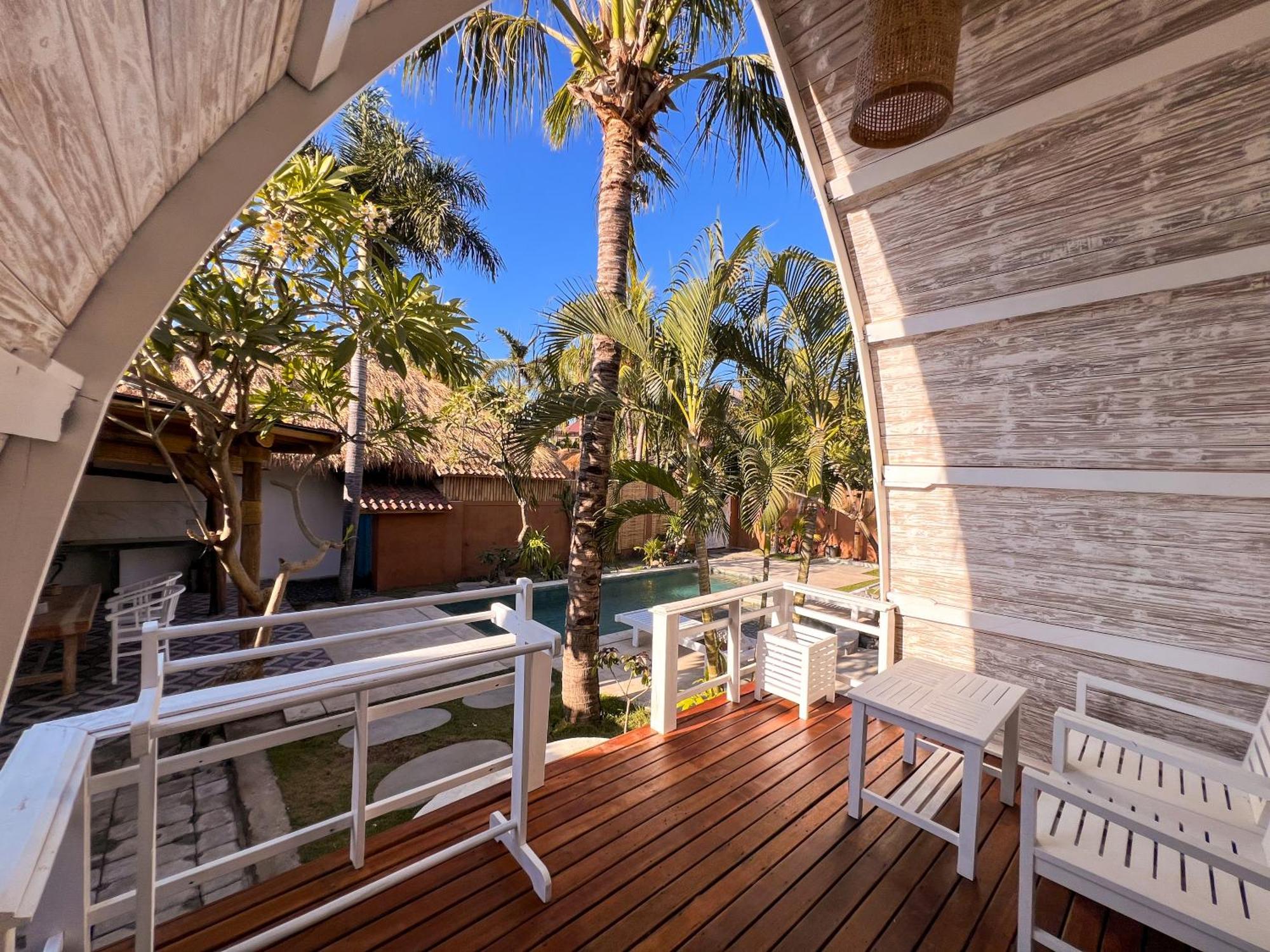 Coconut Dream Villas Gili Trawangan Exterior photo