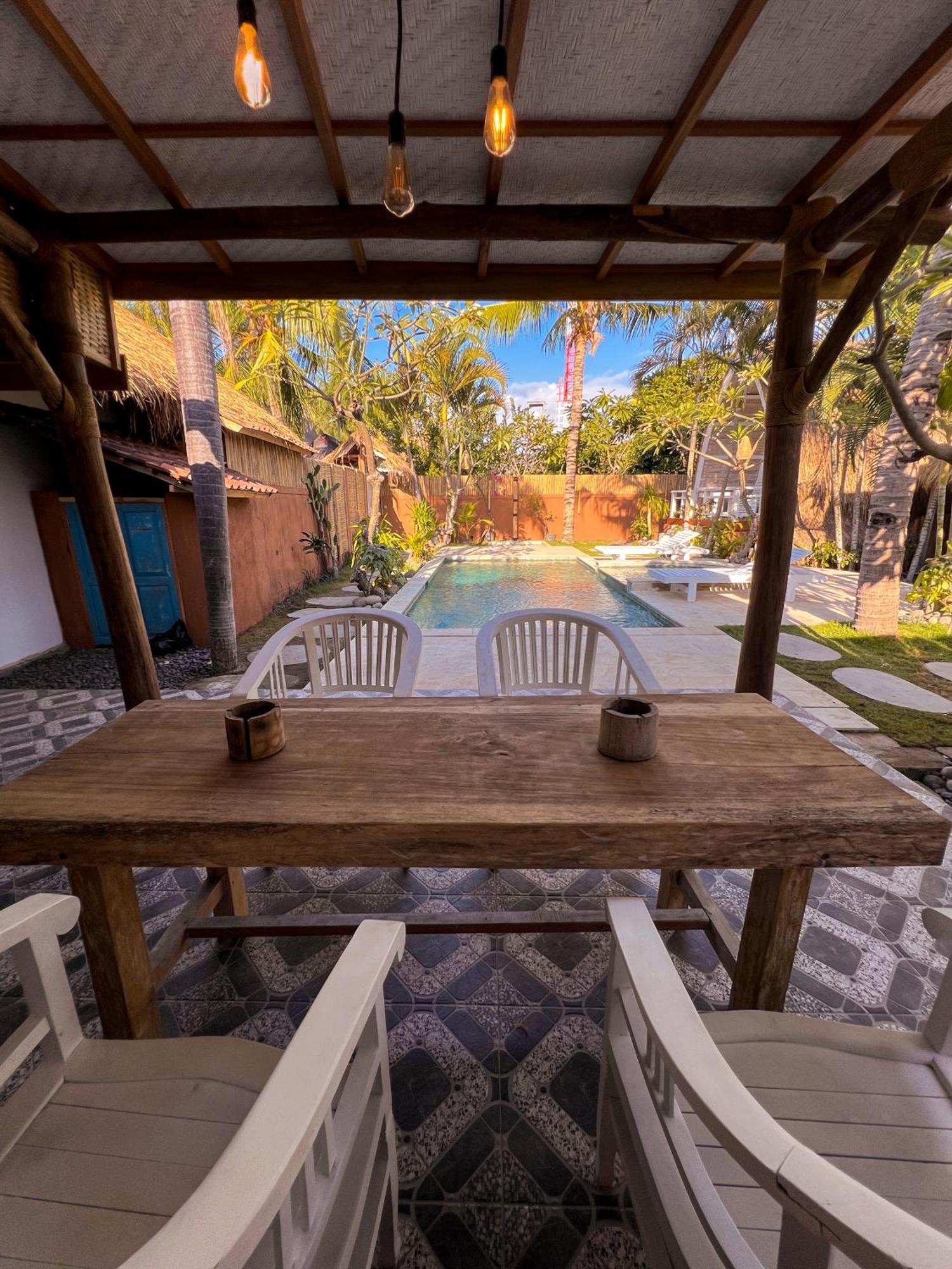 Coconut Dream Villas Gili Trawangan Exterior photo